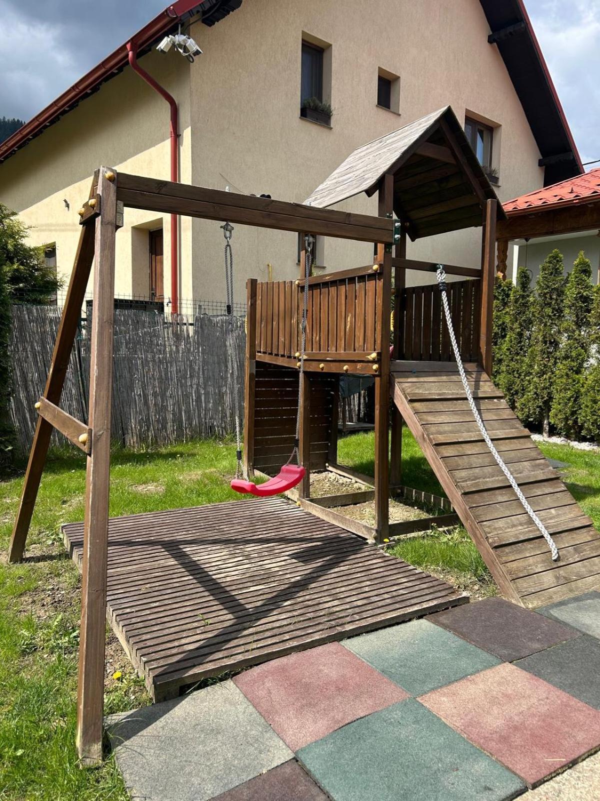 Residence Rooms Bucovina Campulung Moldovenesc Exterior photo