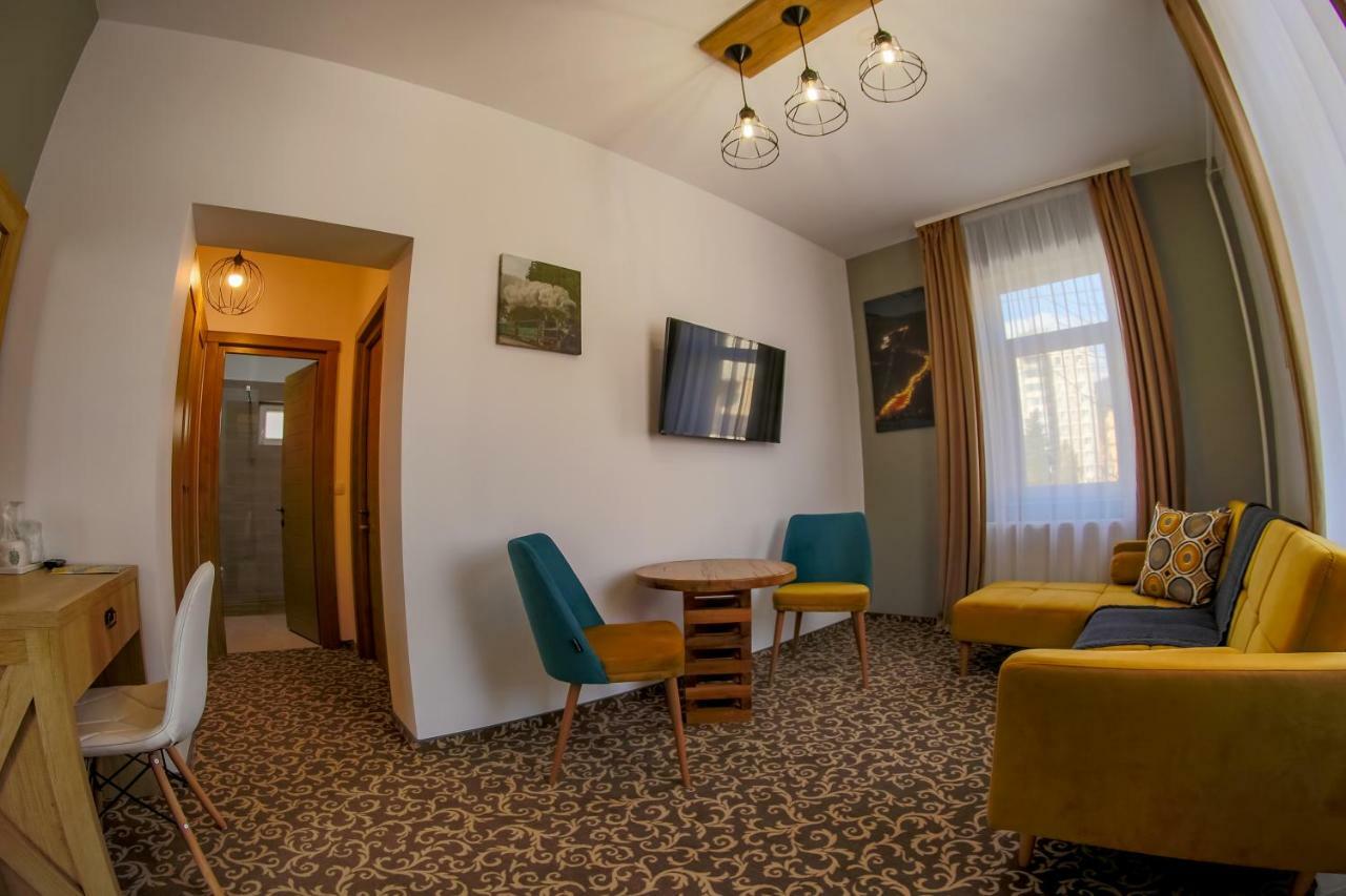 Residence Rooms Bucovina Campulung Moldovenesc Exterior photo