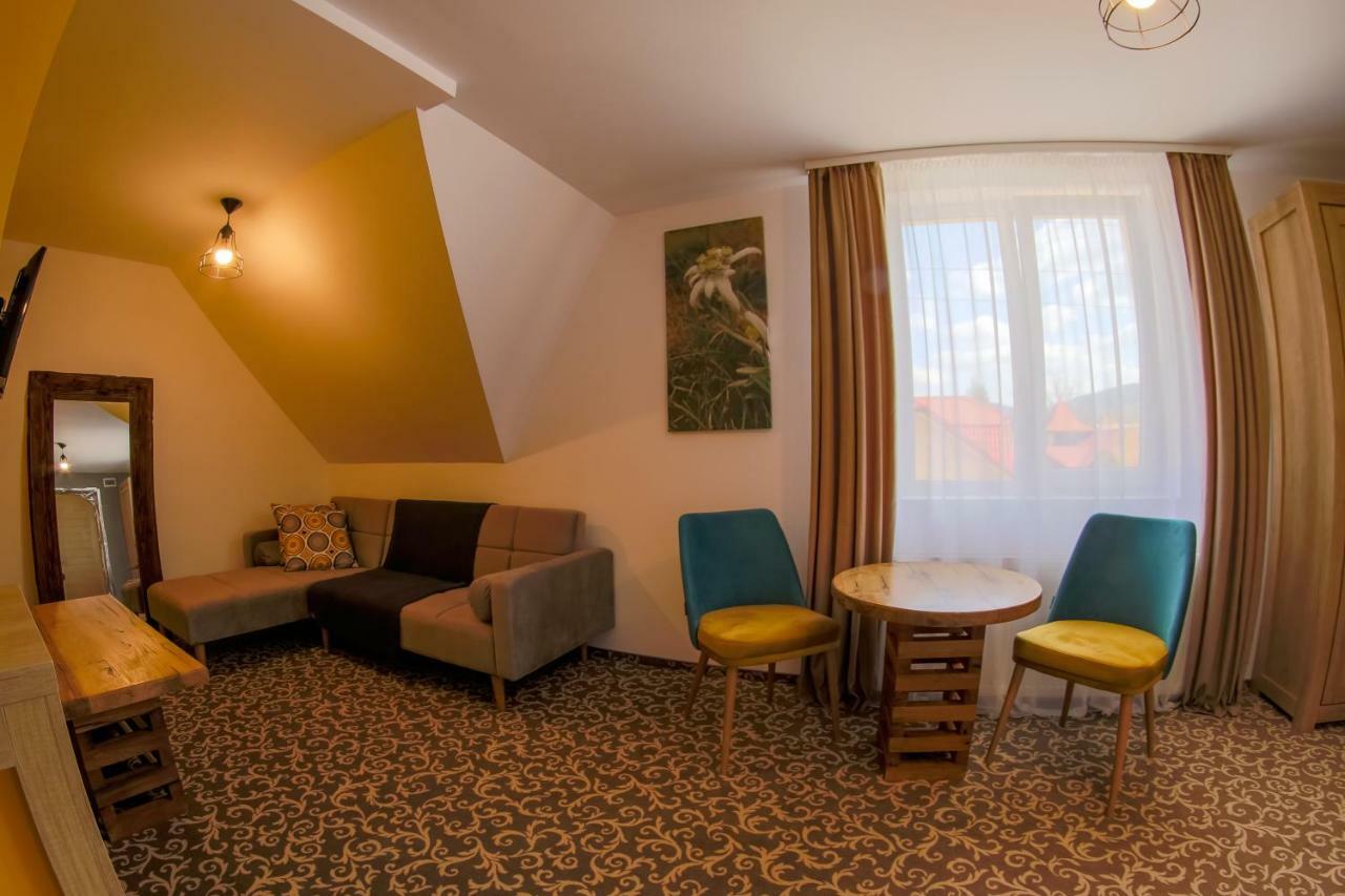 Residence Rooms Bucovina Campulung Moldovenesc Exterior photo